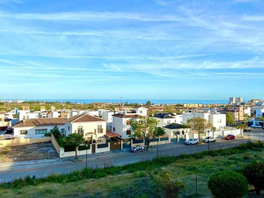 Sea View And Mountains By Solymar Holiday Torre Del Mar Εξωτερικό φωτογραφία
